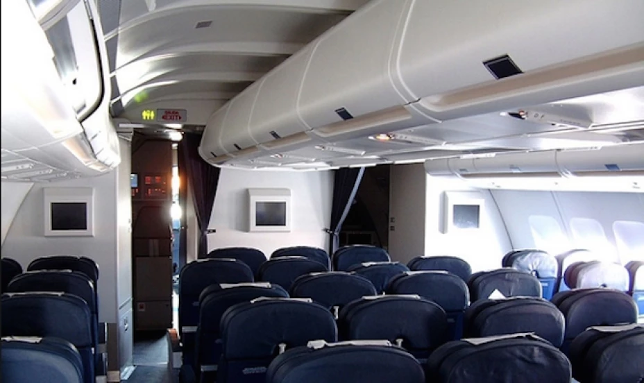 El joven de Costa Rica también acusó la falta de compromiso de la aerolínea para resolver el problema.