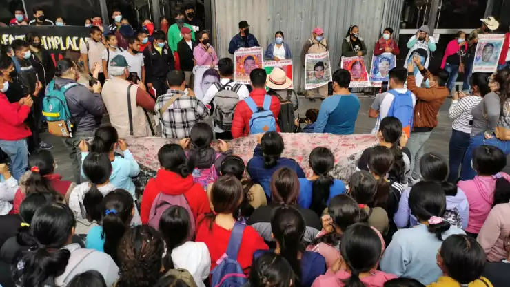 protesta ayotzinapa.jpeg