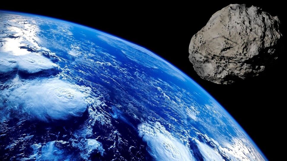 Asteroide, fragmento, Luna.jpg