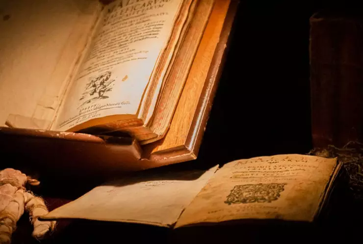 Exposición Brujería: Malleus Maleficarum