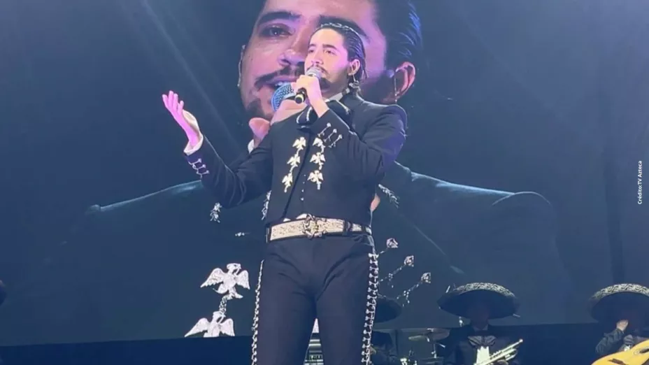 Alex Fernández sale en defensa de su padre, tras el veto de la prensa.