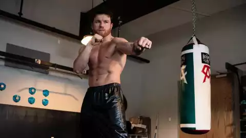 ¡Millonada! Esto cuesta el reloj que usó Canelo Álvarez previo a su pelea con Munguía