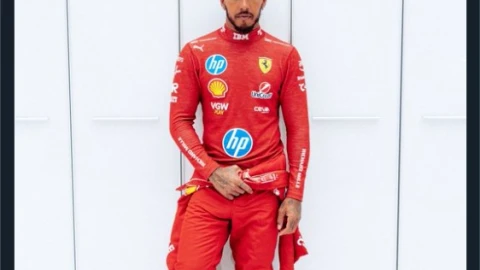 LEWIS HAMILTON EN FERRARI