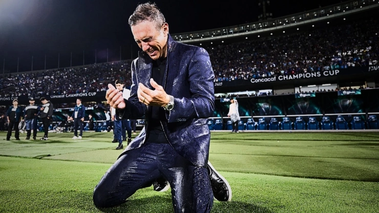 Entrenador ganador de Concachampions sufre en Sudamérica