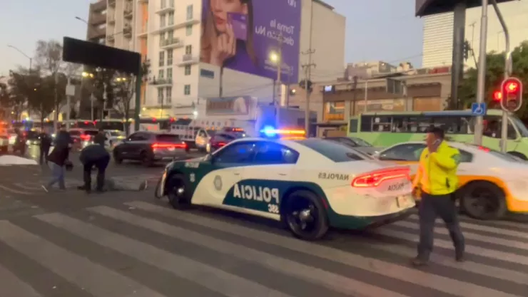 CDMX: Camión atropella a una pareja de abuelitos en avenida Revolución