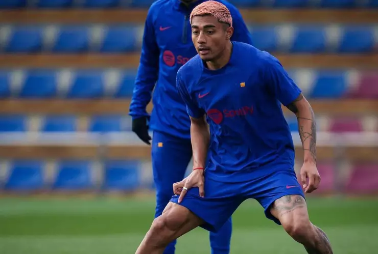 Julian Araujo, jugador del Barcelona