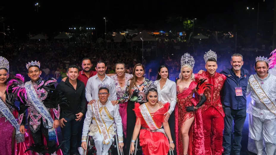 Asiste Mara Lezama a inicio del “Carnaval nos une” Cancún 2024