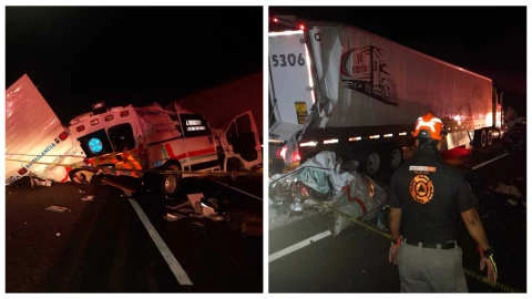 Choque entre ambulancia y tráiler deja 4 muertos en Nuevo León; fallecen paramédicos y un paciente