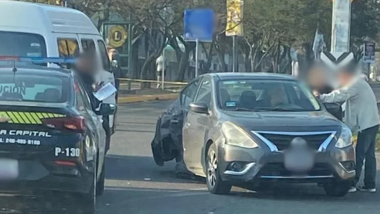 Choque contra combi colapsó la carretera Tlaxcala-Puebla hoy; reportan un herido