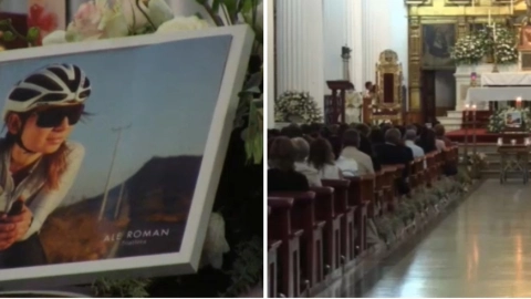 Amigos y familiares se despiden de Alejandra Román_.jpg