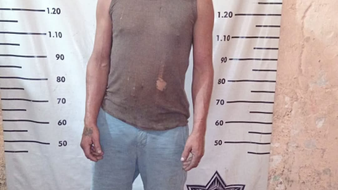 Hombre que vigilaba casas en Chemax fue detenido; quiso huir de la policía