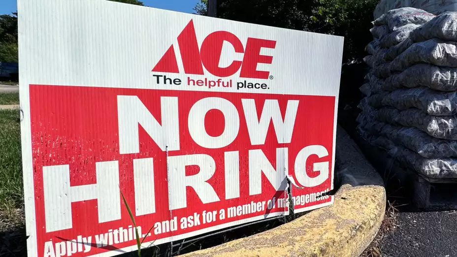 Cartel de oferta de empleo en Buffalo Grove, Illinois.