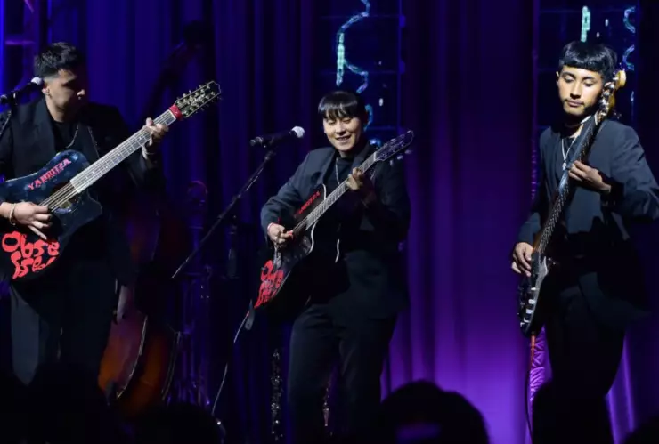 Yahritza y Su Esencia