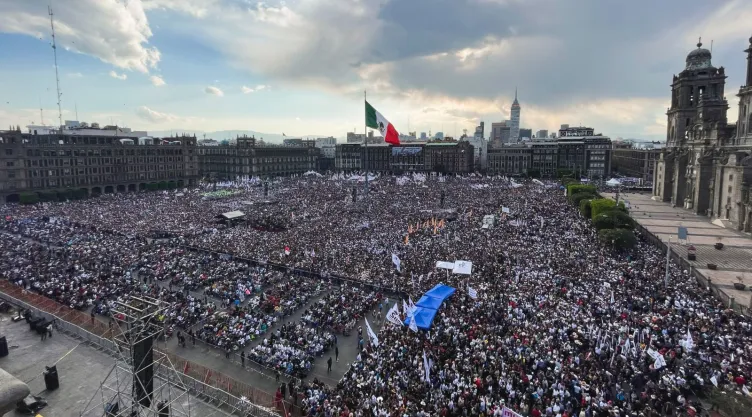 Mitin_AMLO_Zócalo_500mil_personas_Segob_CDMX