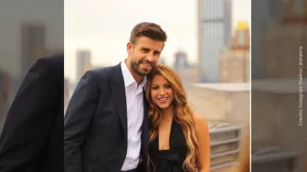 Shakira y Pique abrazados.jpg