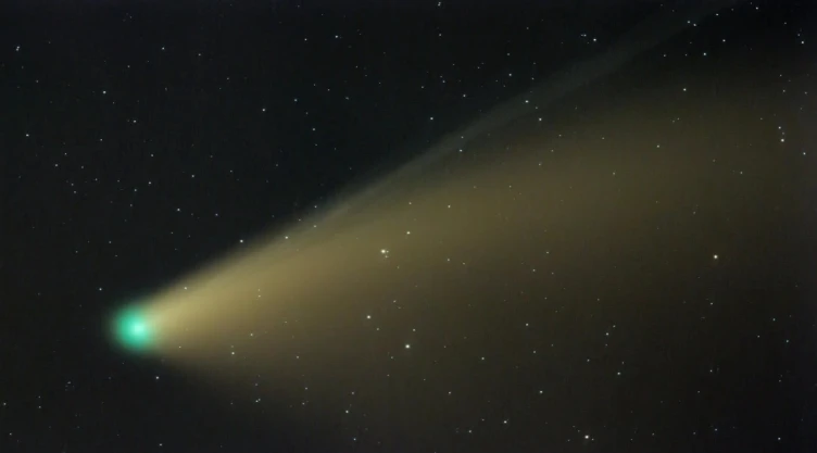 Cuál-es-el-mejor-horario-para-ver-el-Cometa-Diablo-más-grande-que-el-Everest-en-México
