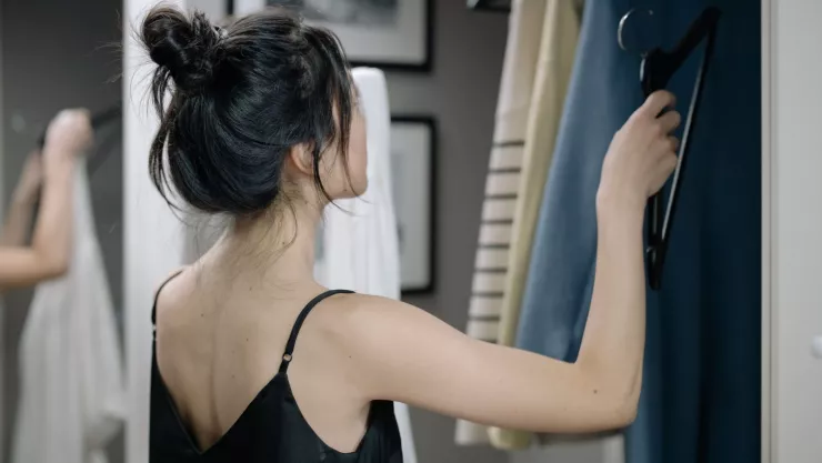 ¿Cómo mejorar la fragancia de tu armario con papel de cocina? Así es el truco