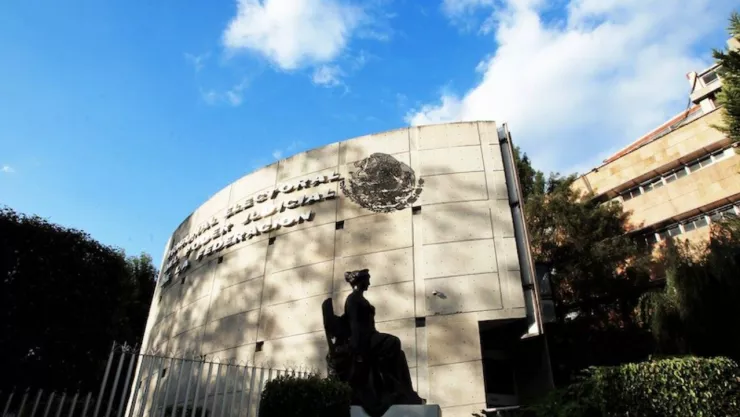 TEPJF rechaza investigación contra tres ministras por actos anticipados de campaña.