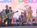 Todos bailamos con la música de Montserrat Fernández