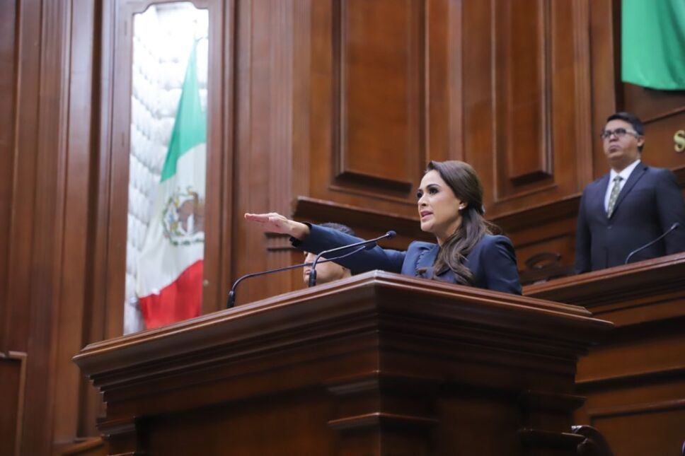 Tere Jiménez se convierte en la primera gobernadora de Aguascalientes