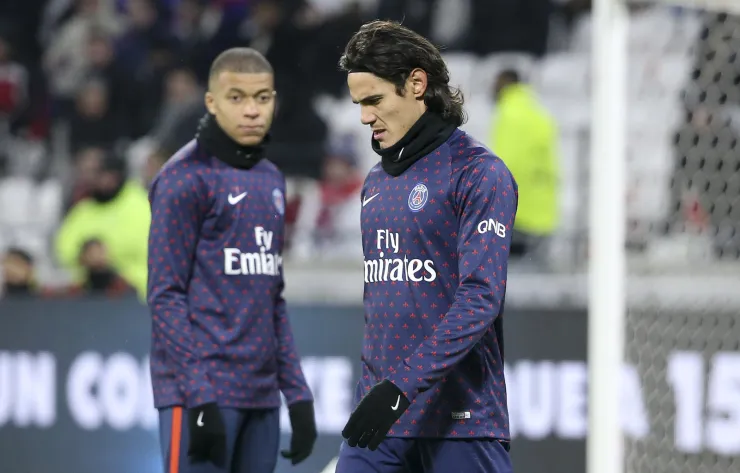 Kylian Mbappé y Edinson Cavani