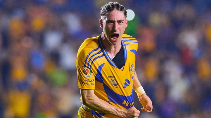 Marcelo Flores celebra gol ante América