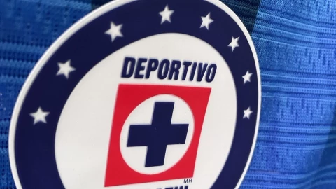 Nuevo escudo de Cruz Azul