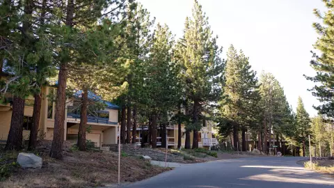 una vista del centro de la ciudad con su bonito paisaje