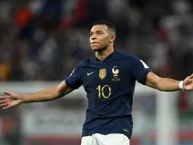 Kylian Mbappé celebra un gol con Francia
