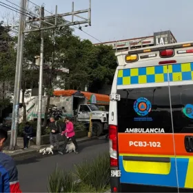 ¡Susto en la Benito Juárez! Fuego y humo negro provoca desalojo del Centro Urbano Presidente Alemán; se atendieron a dos personas