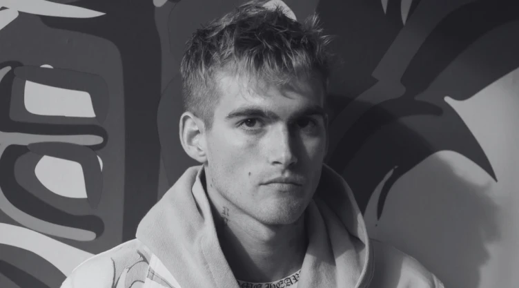 Cindy Crawford de luto muere su hijo Presley Gerber, a los 27 años dentro de una clínica de rehabilitación.png