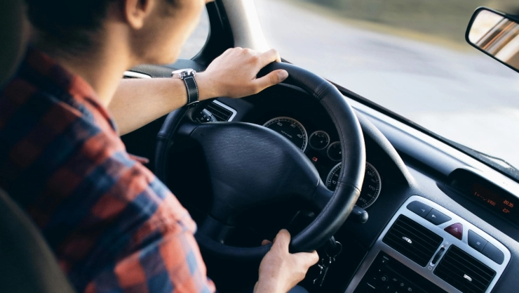 Estos son los nuevos requisitos para sacar la licencia permanente gratis a partir de marzo 2024