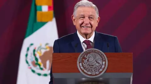 El presidente Andrés Manuel López Obrador (AMLO) encabeza la mañanera hoy 26 de enero de 2023.