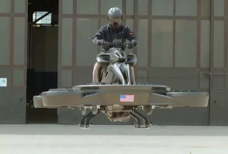 Presentan en Auto Show de Detroit la primera moto voladora: XTURISMO.