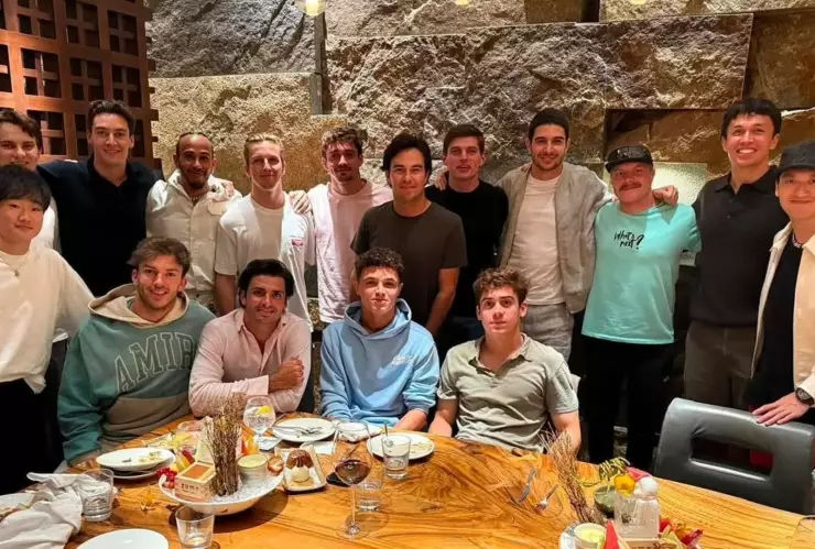 Pilotos de Formula 1 en cena 2024