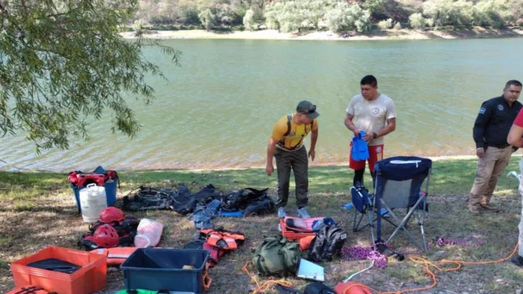 Hundimiento de lancha en Sierra Lago deja cuatro muertos; continúan búsqueda de víctimas en Mascota, Jalisco
