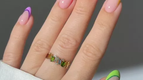 5 diseños de uñas estilo playa ideales para estar en tendencia esta primavera 2026 