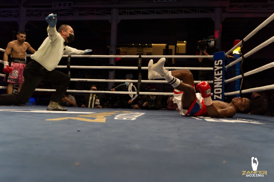 Chema Ocampo Omir Rodríguez nocaut