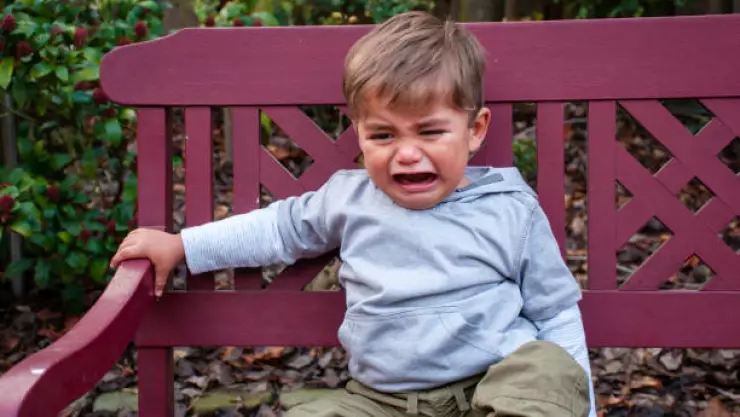 Las 7 frases que nunca deberías decirle a tu hijo si no quieres dañarle la autoestima, según expertos