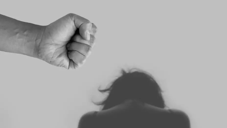 En Oaxaca, un hombre intenta asesinar a su hija.