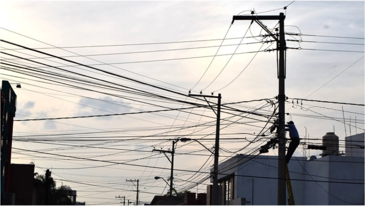 ¡Evita tráfico! Estas son las calles del centro que cerrarán carriles por retiro de cables en Aguasc