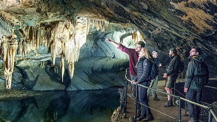 belgica_espectaculo_cueva