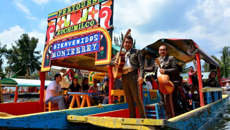 A partir de hoy, estos serán los precios de los viajes en trajineras en Xochimilco