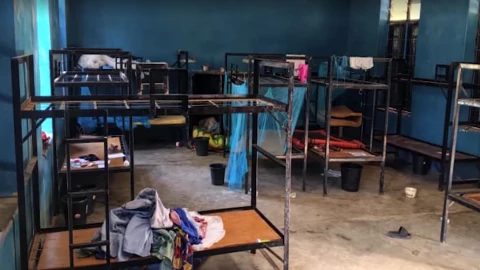 Dormitorio con literas