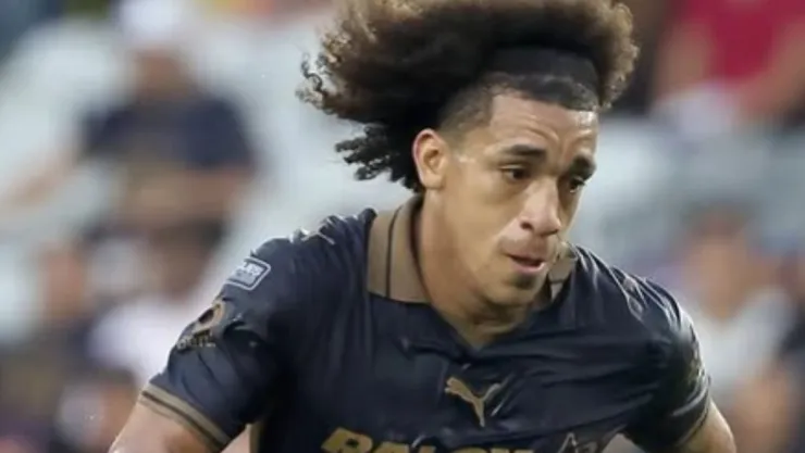 adalberto-carrasquilla-no-jugara-contra-cruz-azul-suspension
