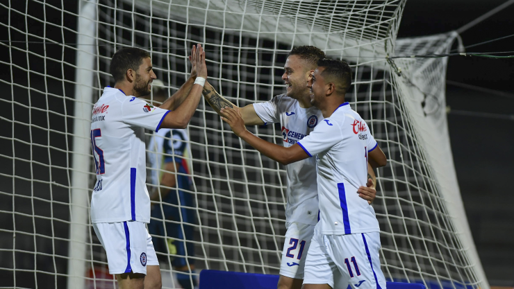 Cruz Azul golea al América