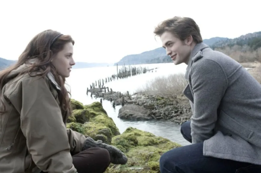 Te contamos cómo fue que Robert Pattinson se preparó para dar vida al personaje de Edward Cullen. | Crepúsculo por Azteca 7