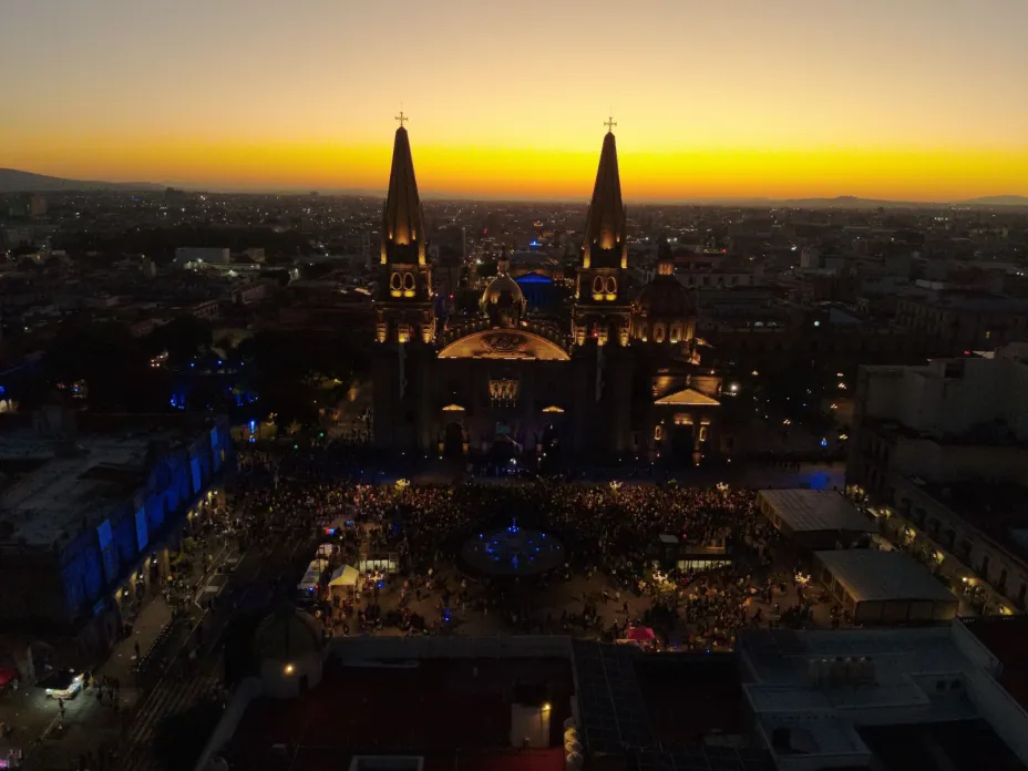 ¡Espectacular! Así fue el amanecer en la Catedral de Guadalajara tras la misa de Despedida