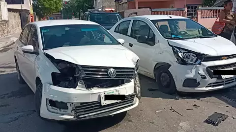 ¡Precaución! Se registra FUERTE ACCIDENTE en calles de la colonia Pacabtún, Mérida
