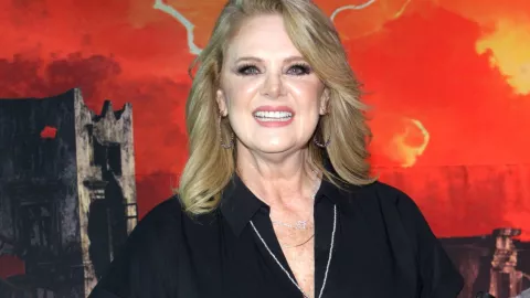 Erika Buenfil sorprende con sesión de fotos donde muestra todo y revela cuándo serán publicadas